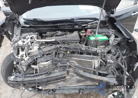 2017 Nissan Rogue Sv z USA, uszkodzony, nr VIN KNMAT2MV6HP574893